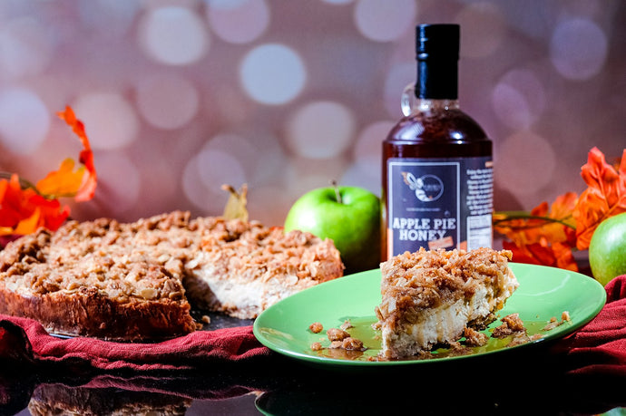 Apple Crisp Cheesecake